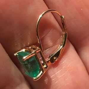 14K Gold Lever Back Emerald Earring (single)